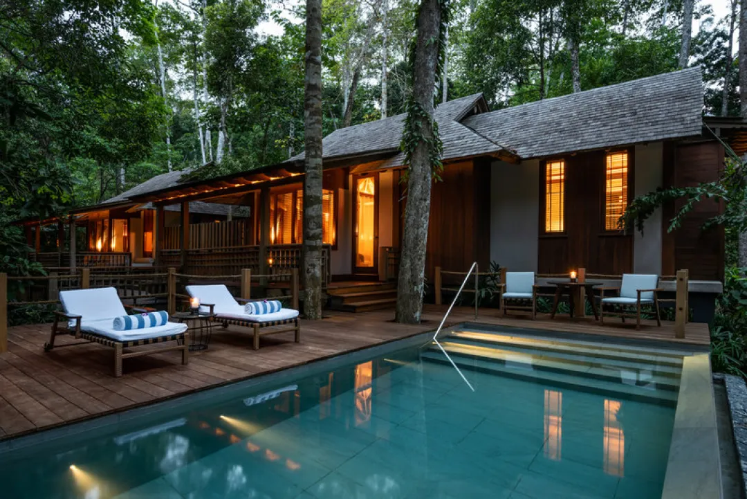 Rainforest Pool Villa - Pool Lounge