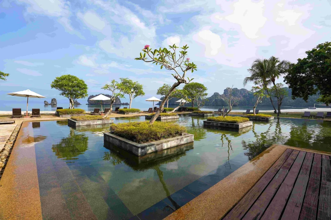 Tanjung Rhu Resort Langkawi  -Rhu Sunset Pool View