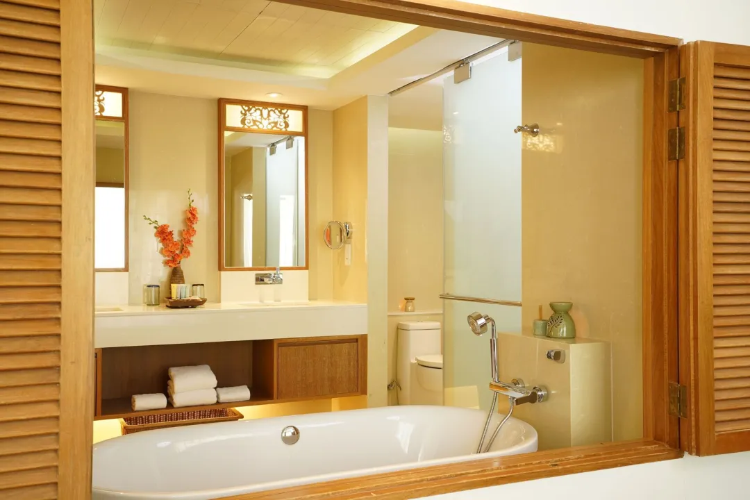Bayu Senja Seaview Suite - Bathroom View