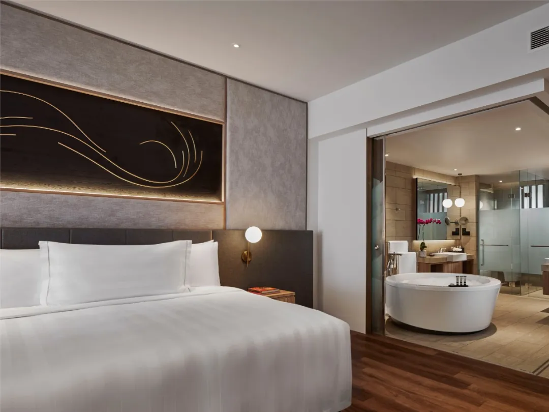 Premier Ocean View Room - Bedroom