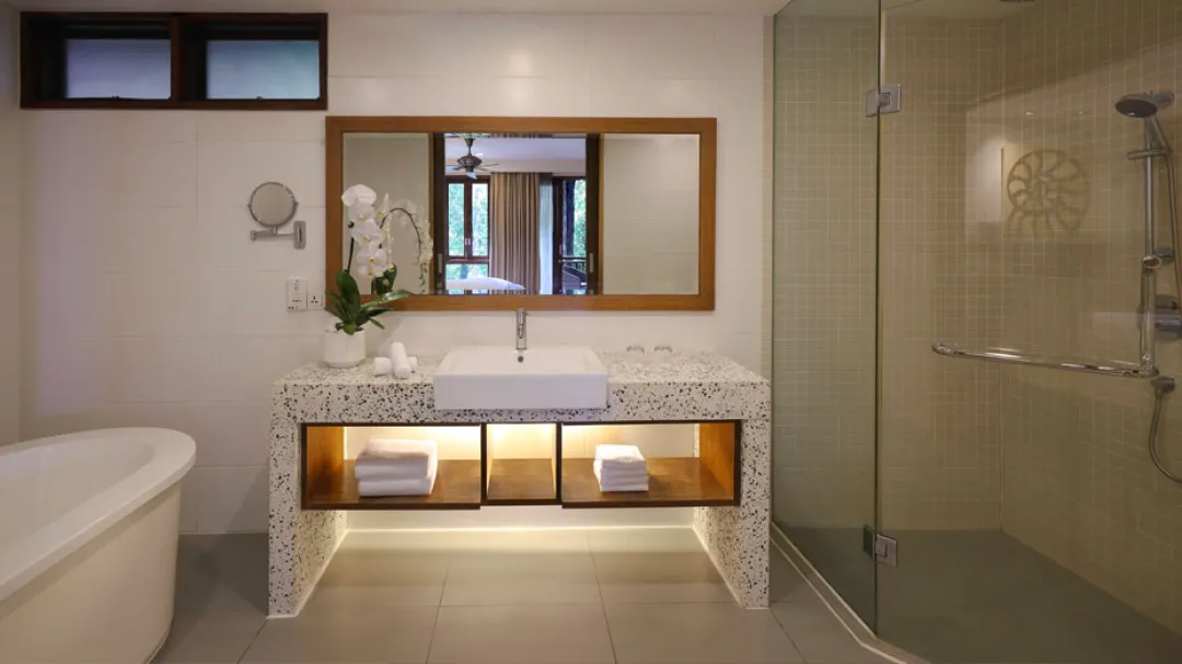 Rainforest Studio - Shower Room