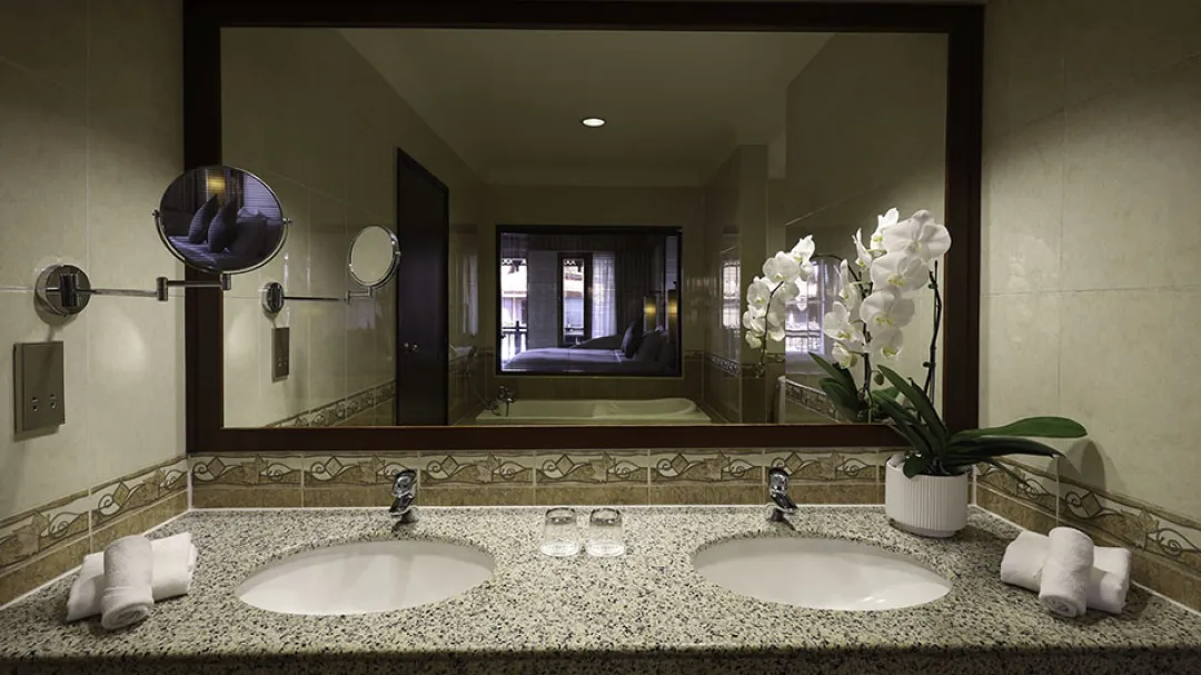 Premier Seaview Chalet - Bathroom