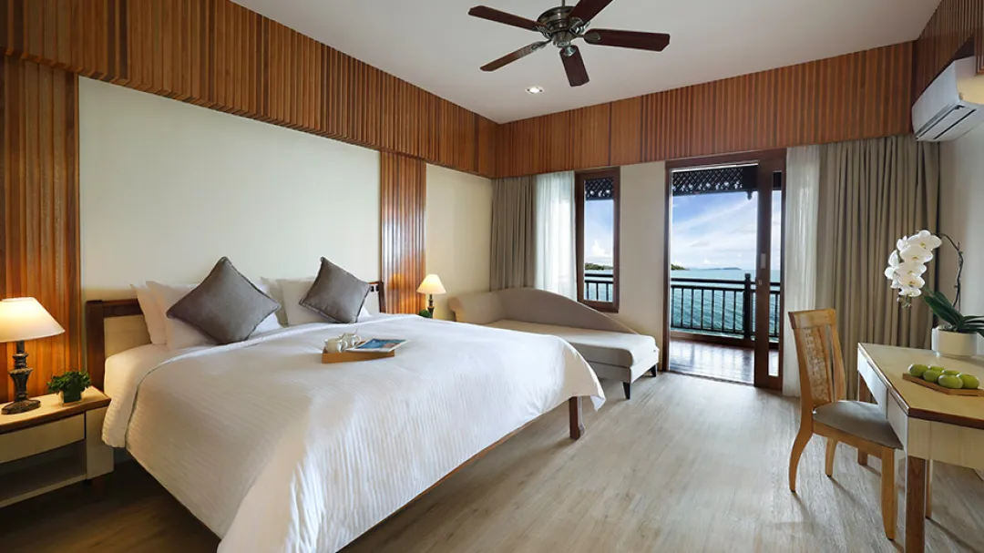 Premier Chalet on Water - King Bed
