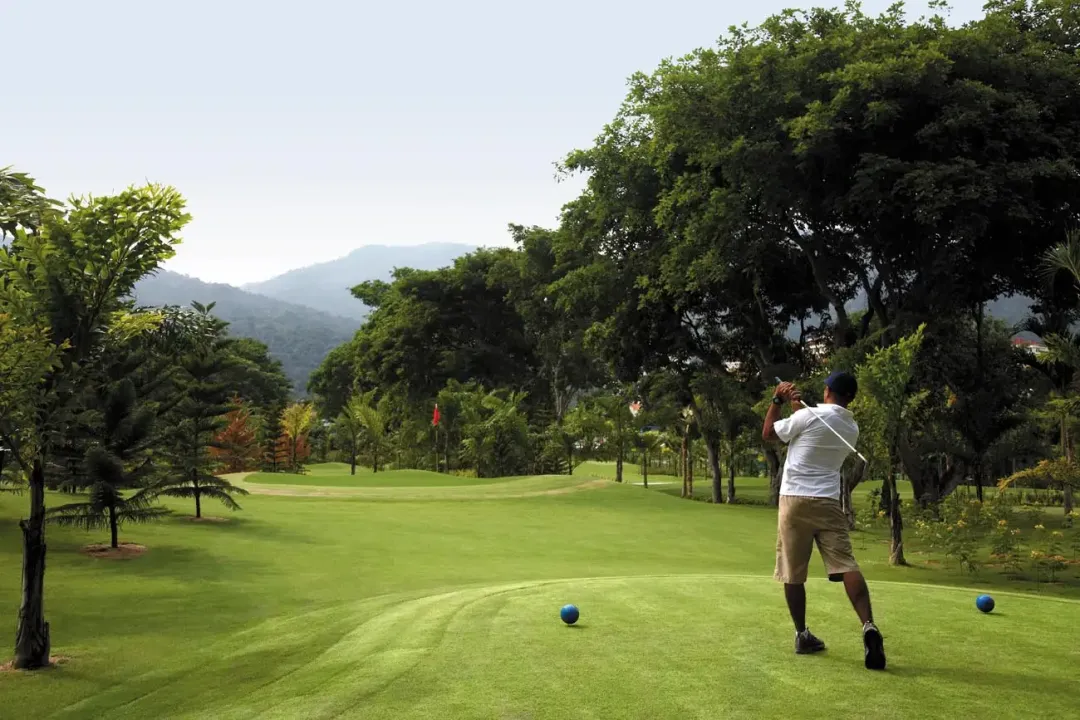 Shangri-La s Rasa Sayang Resort and Spa - Golf