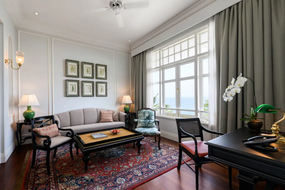 Deluxe Suite - Living Room