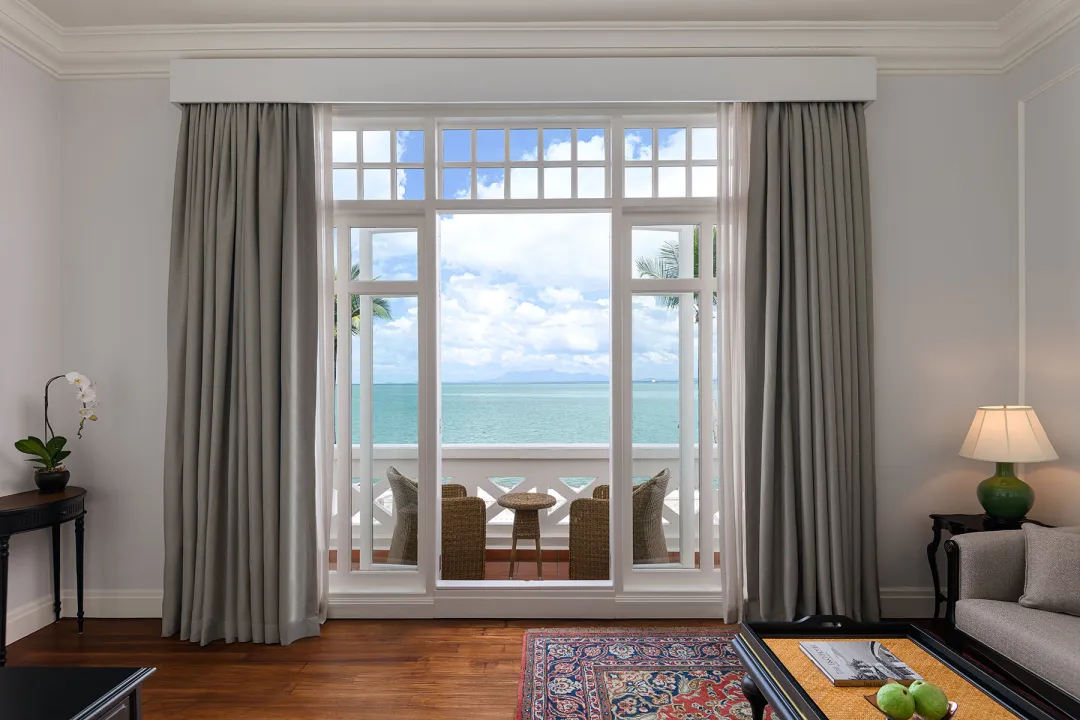 Premier Suite - Living Room