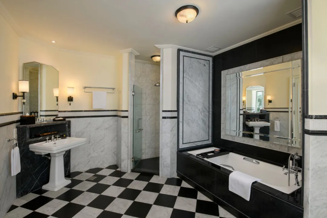 George Town Suite -Bathroom