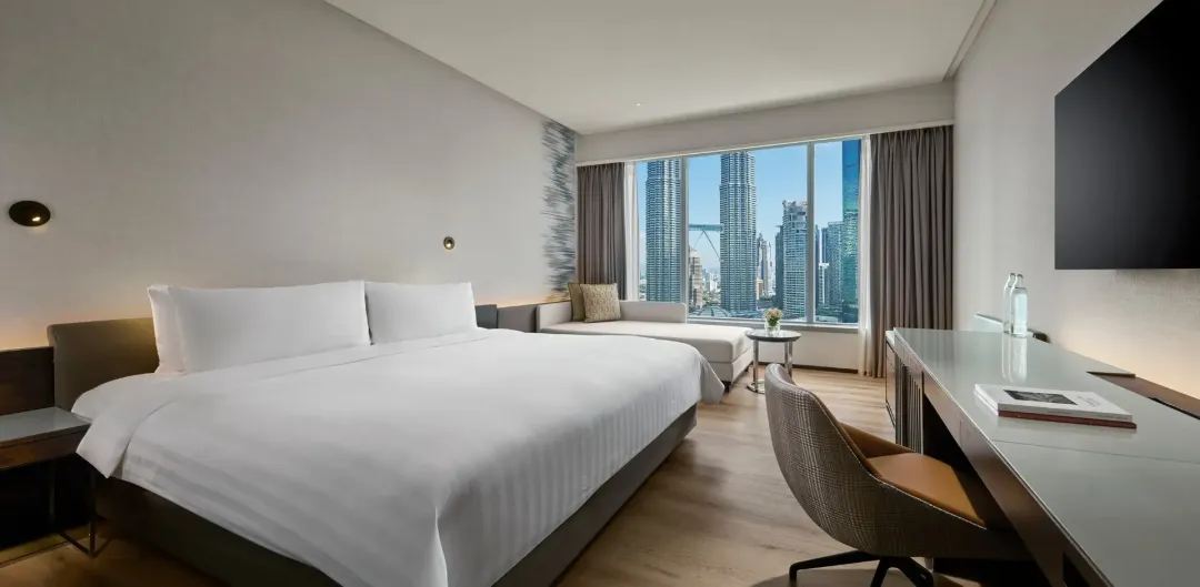 Deluxe Twin Towers View Room - Bedroom