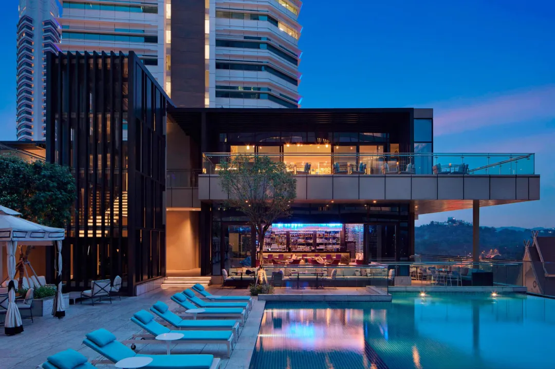 The St Regis Kuala Lumpur - Pool Lounge