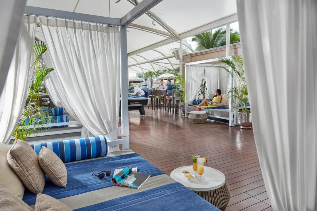 Mandarin Oriental Kuala Lumpur - Pool Cabana