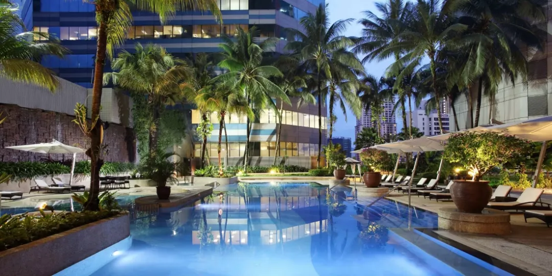 InterContinental Kuala Lumpur an IHG Hotel - Pool View at Night