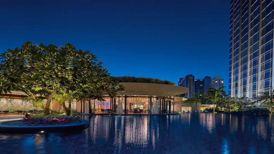 Grand Hyatt Kuala Lumpur -Pool at Night