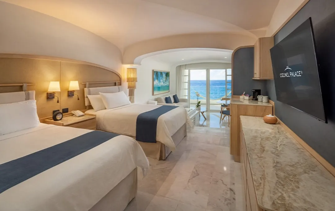 Superior Oceanfront Suite - Twin Bed