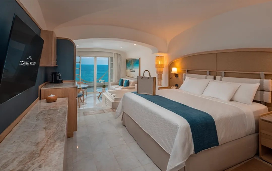 Superior Honeymoon Suite -Bedroom View