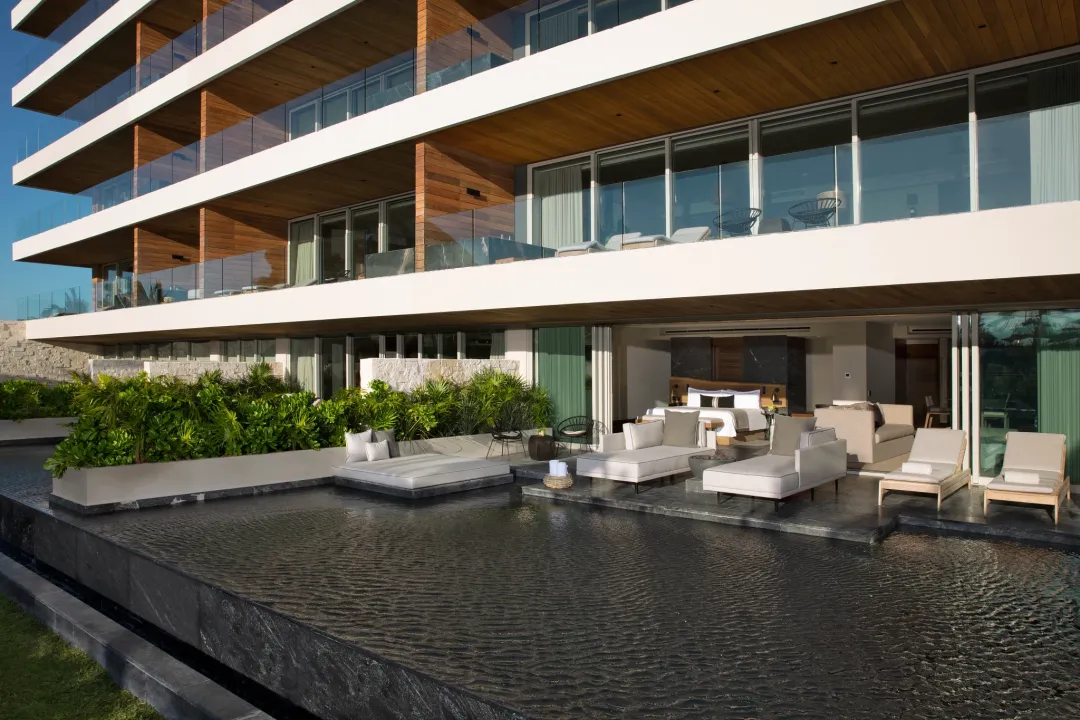 Master Suite Swimout Tropical View - Pool