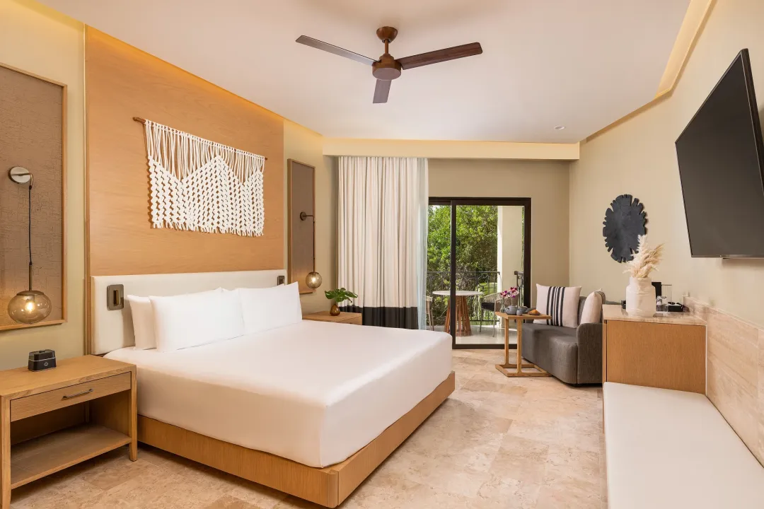 Junior Suite Tropical View - King Bed