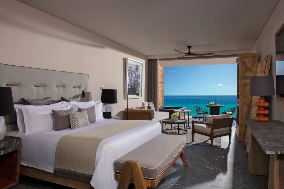 Preferred Club Junior Suite Oceanfront - Bedroom