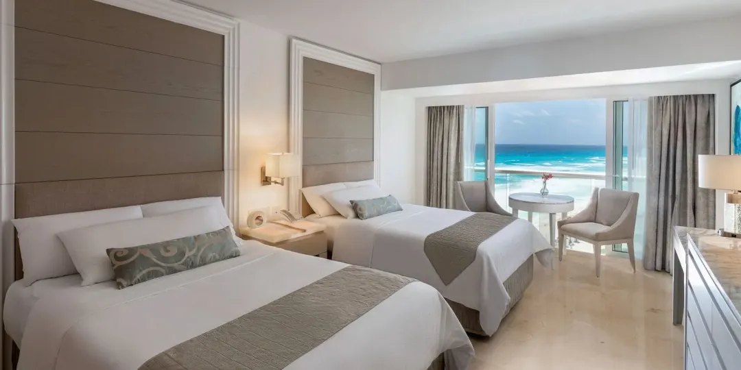 Royale Deluxe Ocean View - Twin Bed