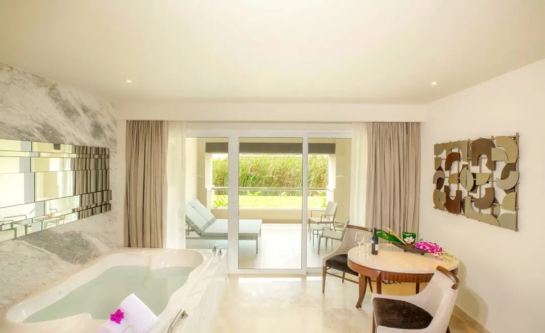 Grand Deluxe Garden View - Seating Aeria