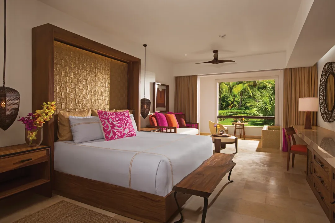 Junior Suite Tropical View - King Bed