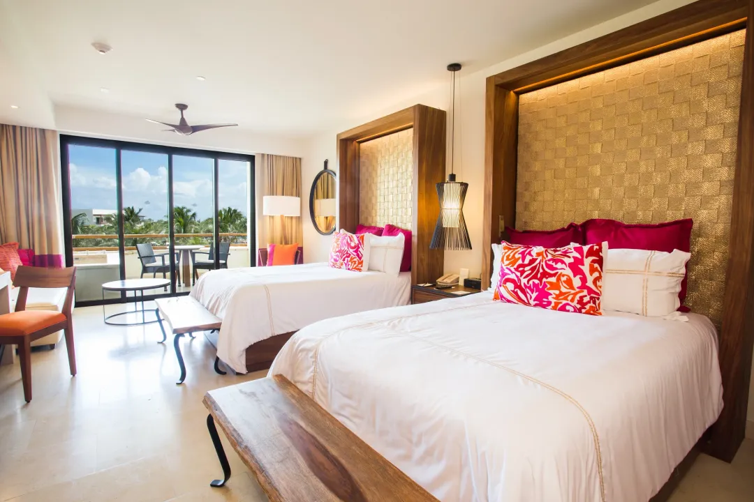 Preferred Club Junior Suite Tropical View - Twin Bed