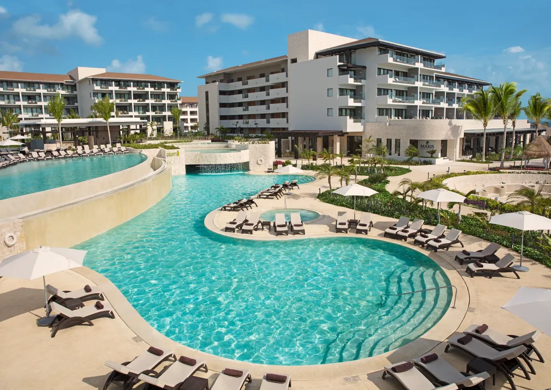 Dreams Playa Mujeres Golf & Spa Resort - Grotto Pool