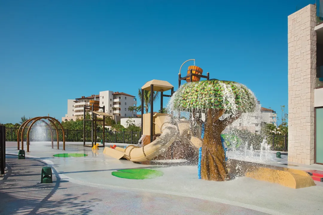 Dreams Playa Mujeres Golf & Spa Resort -Kids Play Aeria