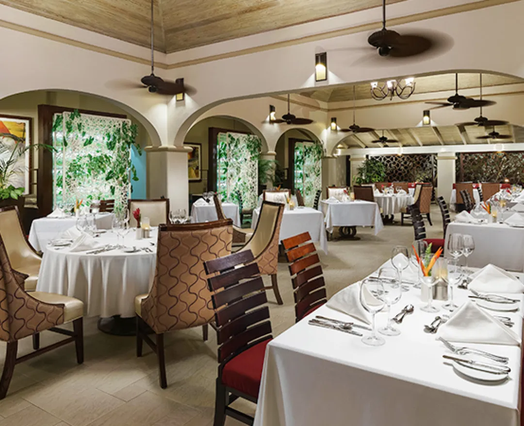 Spice-Island-Beach-Resort-Oliver-Restaurant