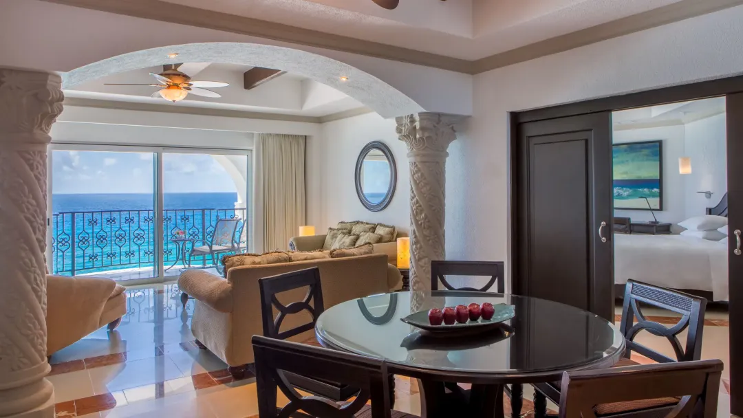 Presidential Suite - Dining Aeria