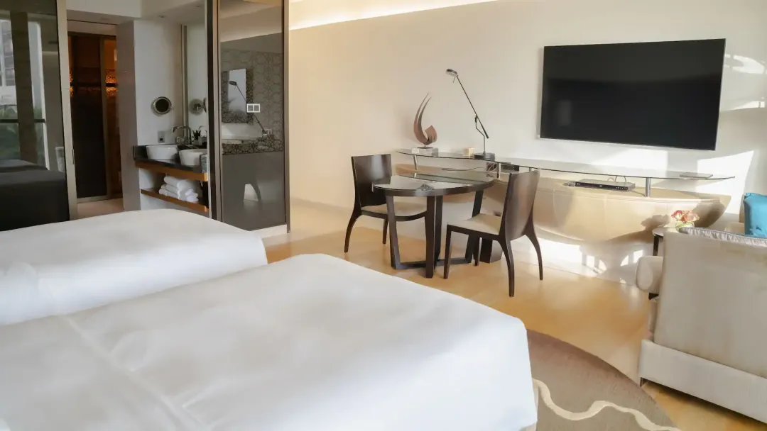 Park-Hyatt-Abu-Dhab-Hotel-and-Villas-Twin-Room-Detail