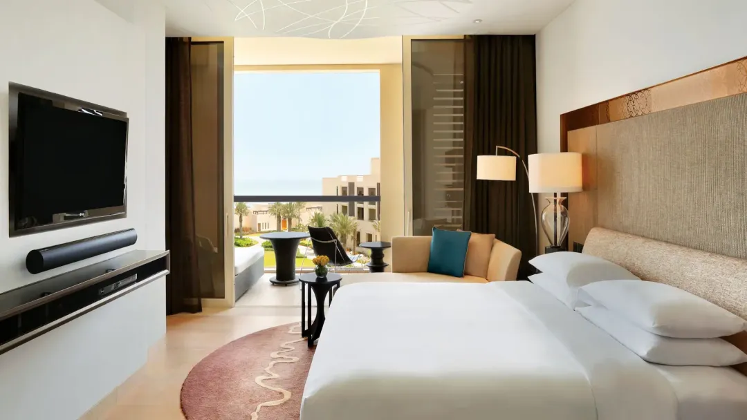 Park-Hyatt-Abu-Dhabi-Hotel-and-Villas-Park-Suite-King-Bed