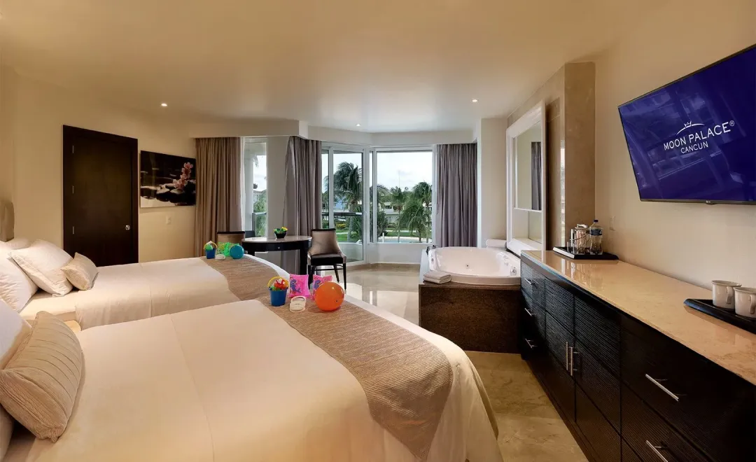 Superior Family Suite - Twin Bed