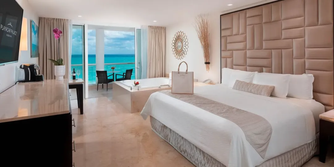 Superior Honeymoon Suite - Bedroom