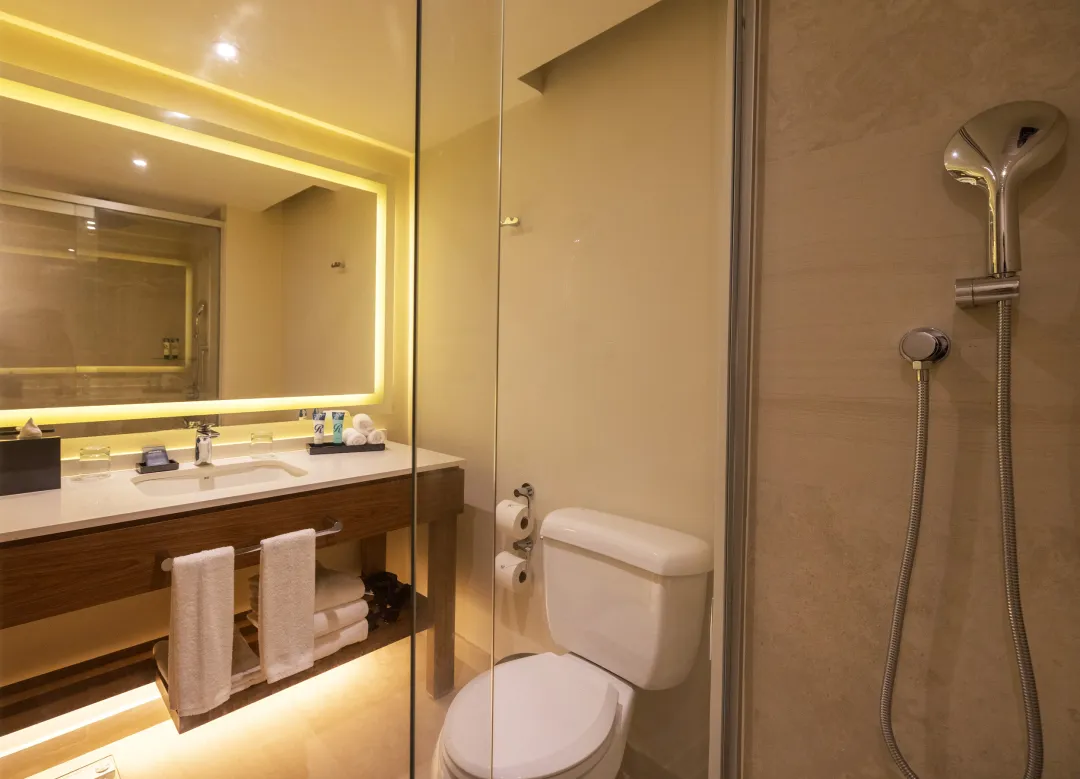 Royalton-Grenada-Luxury-Room-Bathroom