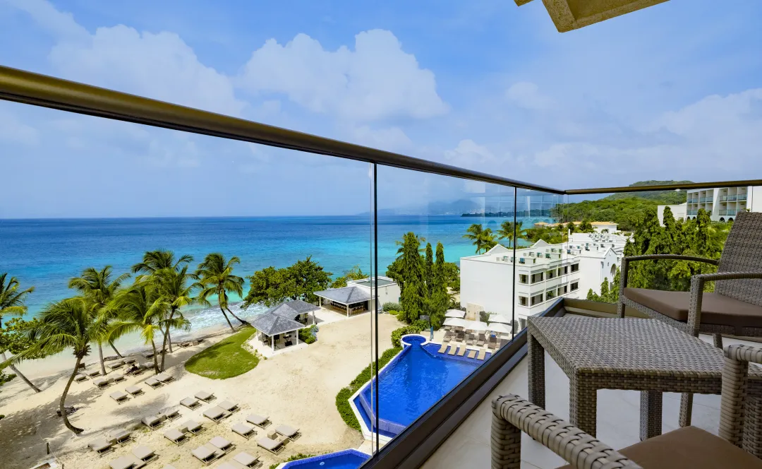 Royalton-Grenada-Luxury-Junior-Suite-Balcony