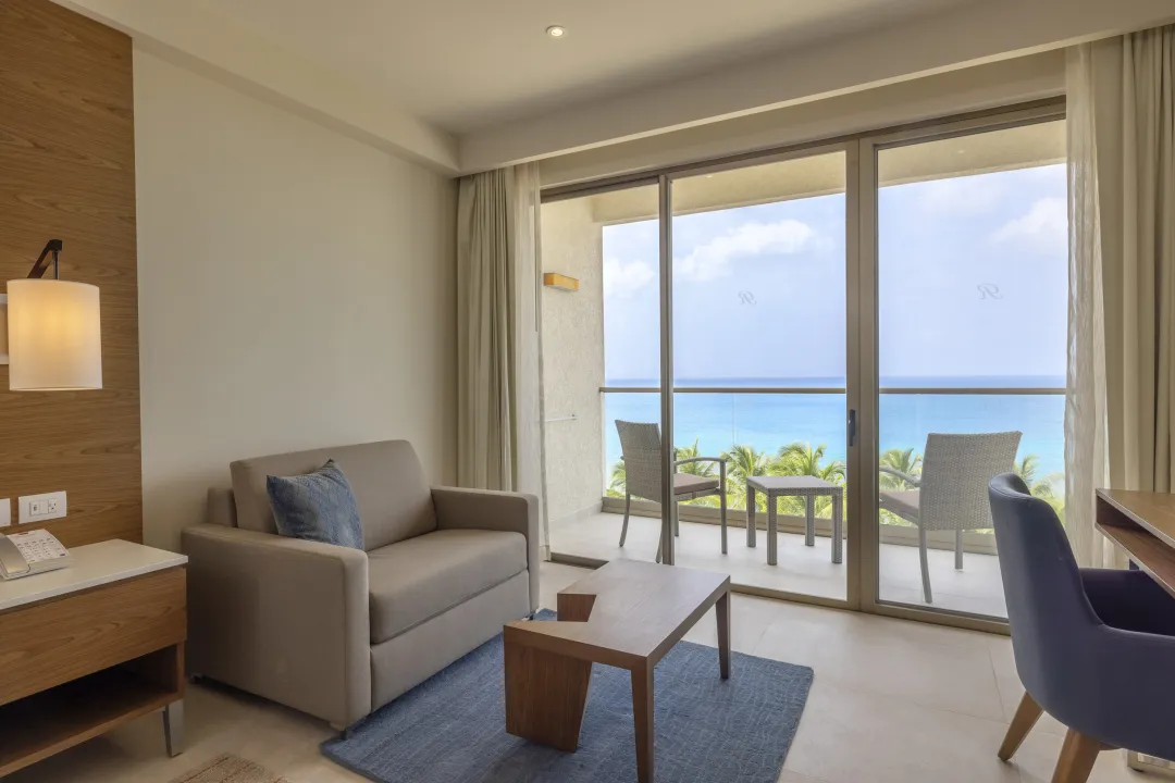 Royalton-Grenada-Luxury-Junior-Suite-Living-Area