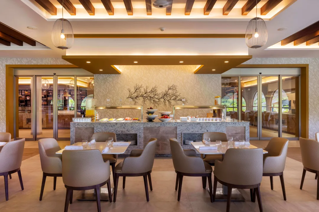 Royalton-Grenada-Gourmet-Marche