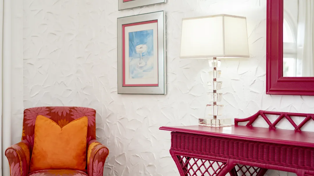 Mount-Cinnamon-Suite-King-Bed-Detail