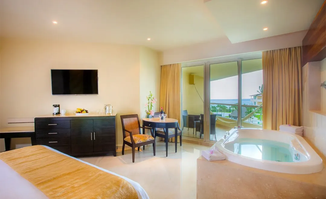 Superior Deluxe Ocean View - Bedroom