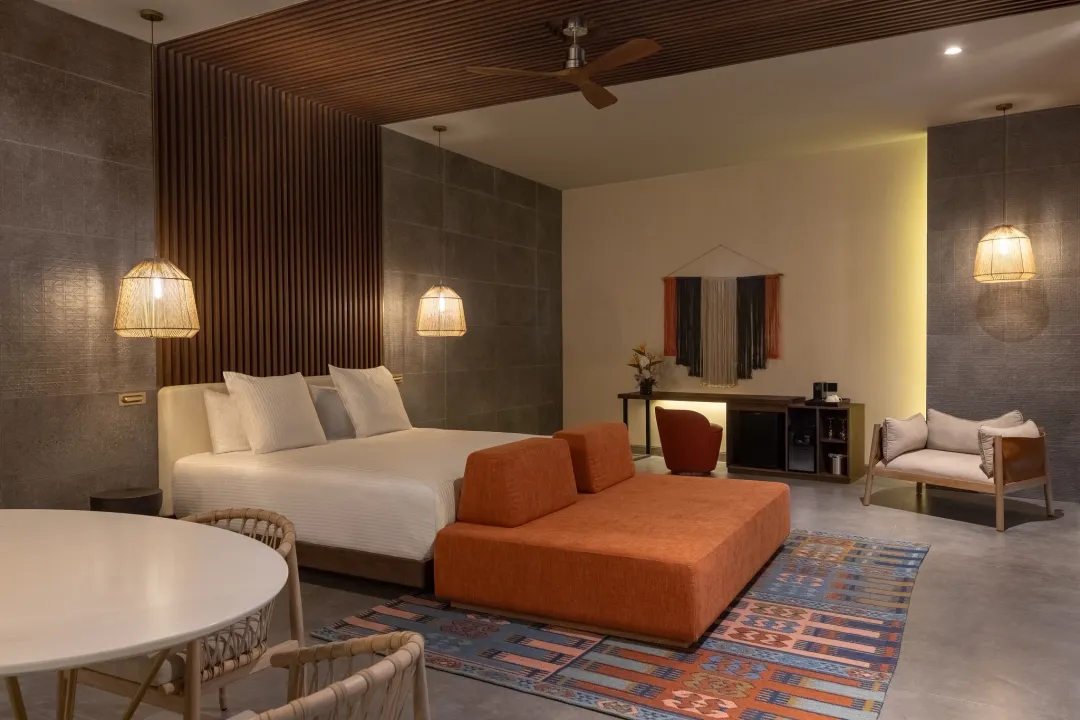 Preferred Club Master Suite Swim Out - King Bed