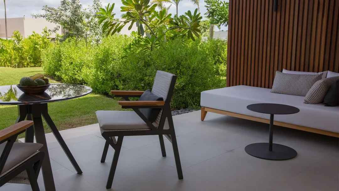 Silversands-Grand-Anse-Garden-View-Room-Patio