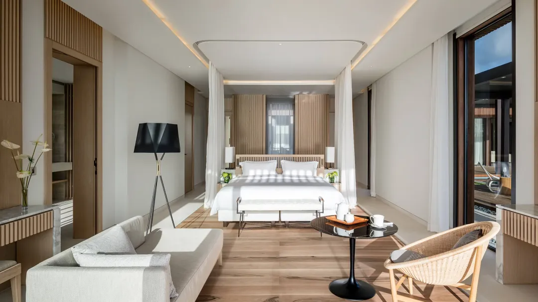 Silversands-Grand-Anse-Penthouse-Suite-Bedroom