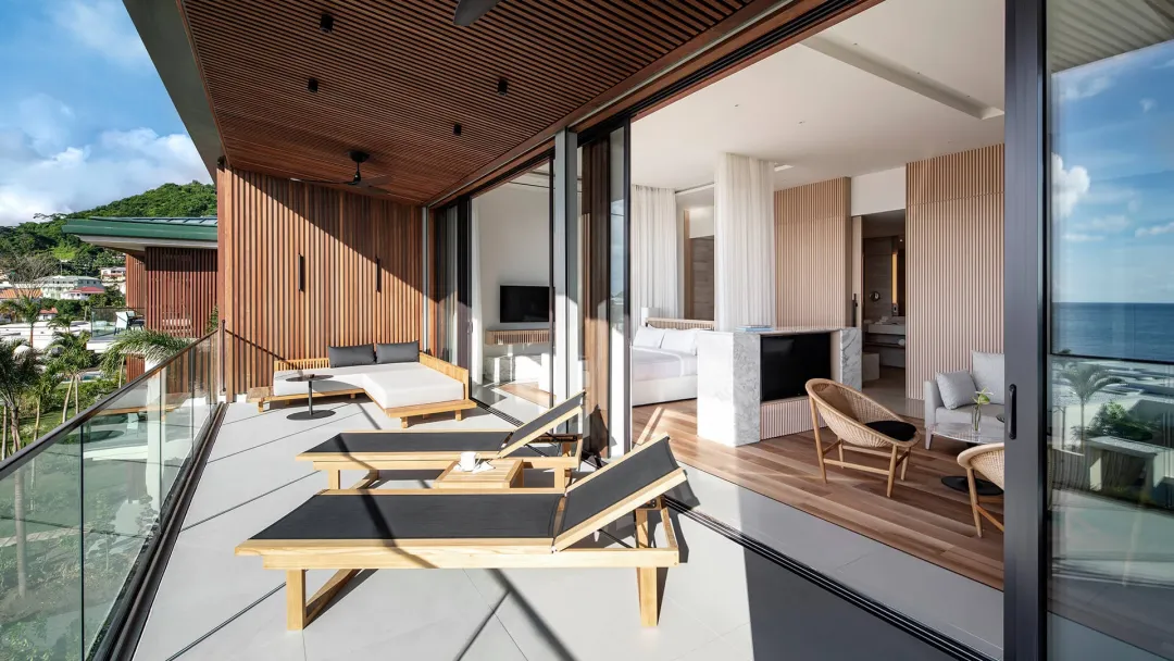 Silversands-Grande-Anse-Ocean-View-Junior-Suite-Balcony