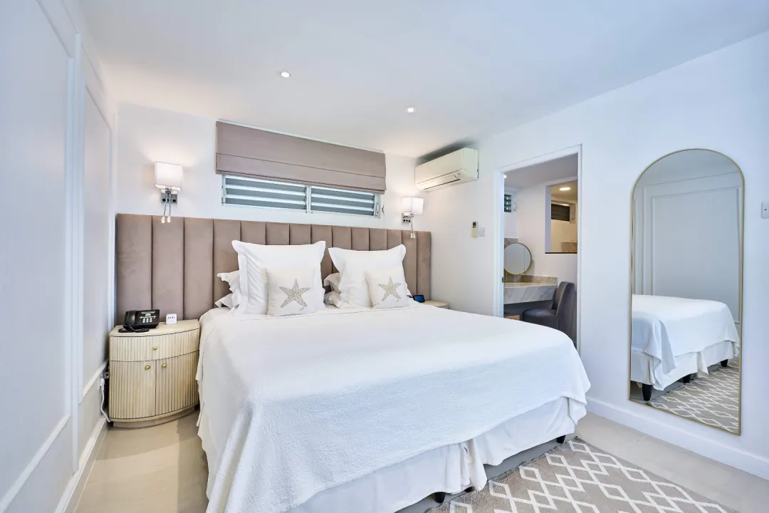 Calabash-Grenada-Westside-Suite-King-Bed