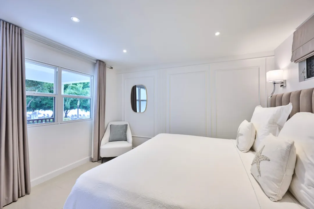 Calabash-Grenada-Westside-Suite-King-Bed-Comfy