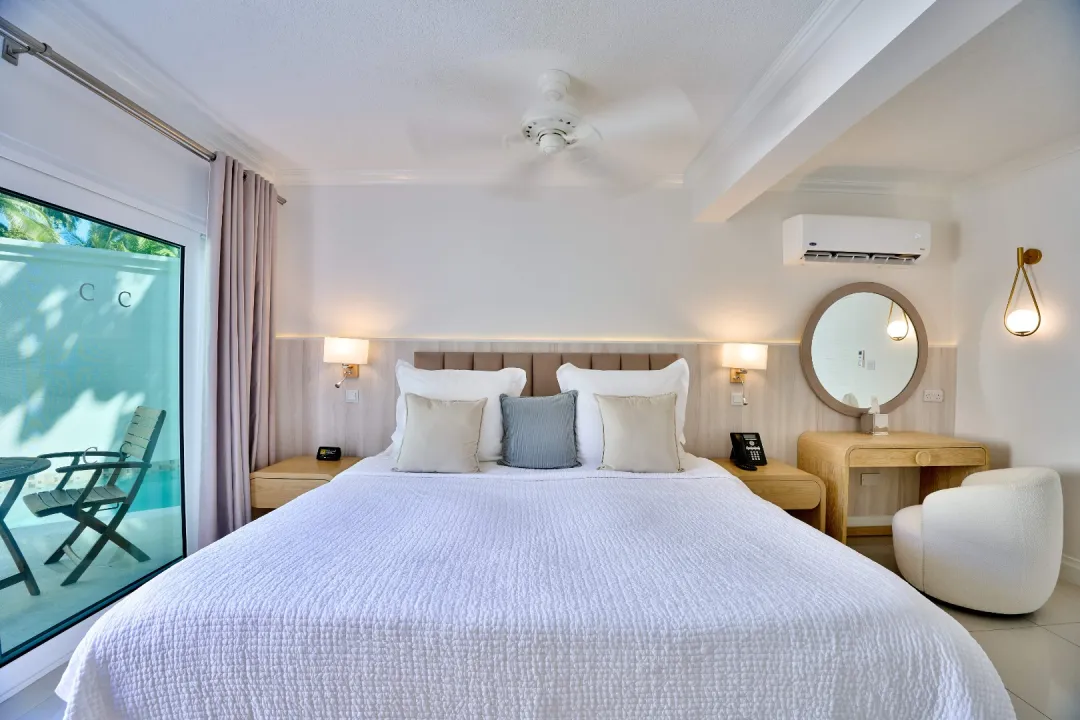 Calabash-Grenada-Pool-Suite-King-Bed