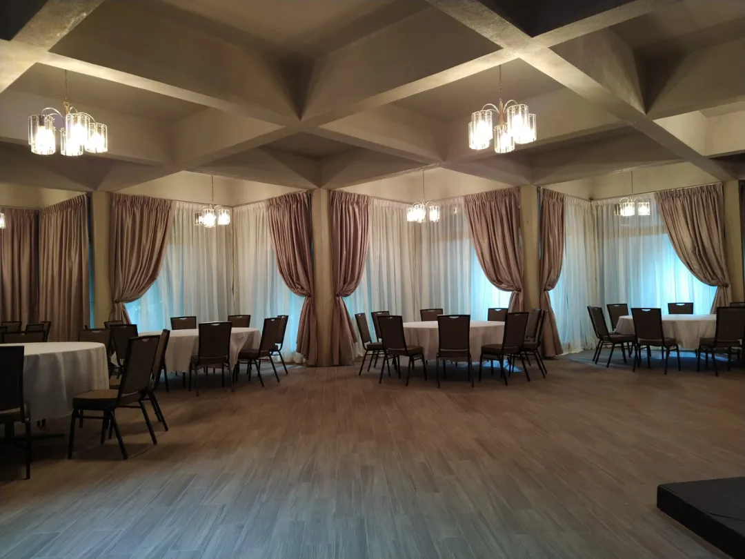 Mount-Irvine-Jacaranda