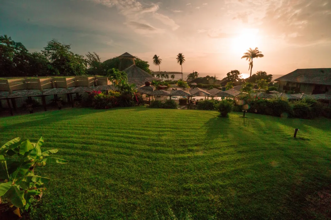 Mount-Irvine-Resort-Sunset