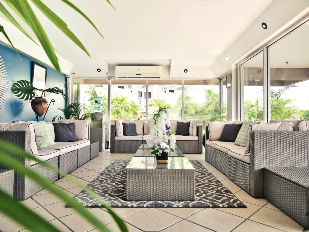 Tropikist Beach Hotel -  Lobby