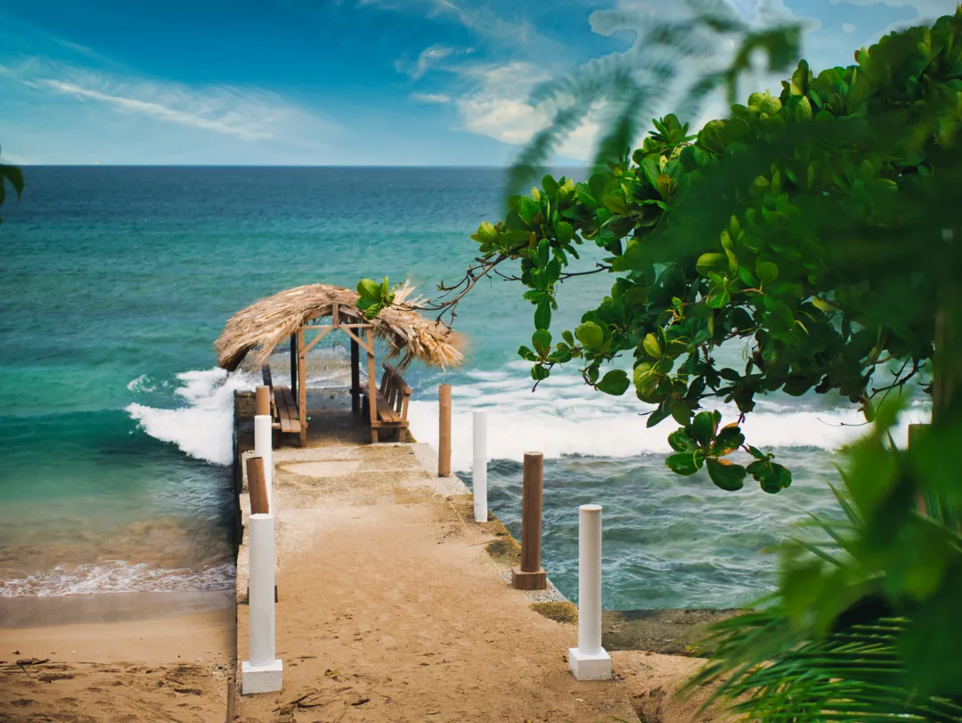 Tropikist Beach Hotel - Walkway to Beach